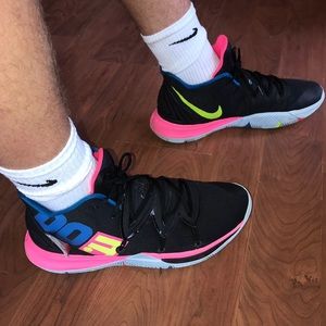 Men’s Nike Kyrie 5s